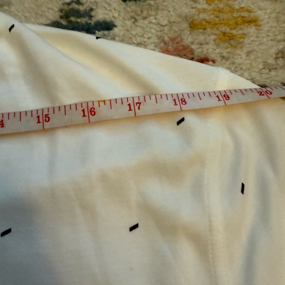 NWT Men’s Size XL Nike DriFit Polo White with Subtle Black Accents - Picture 4 of 5